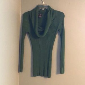 Green cowl neck sweater top